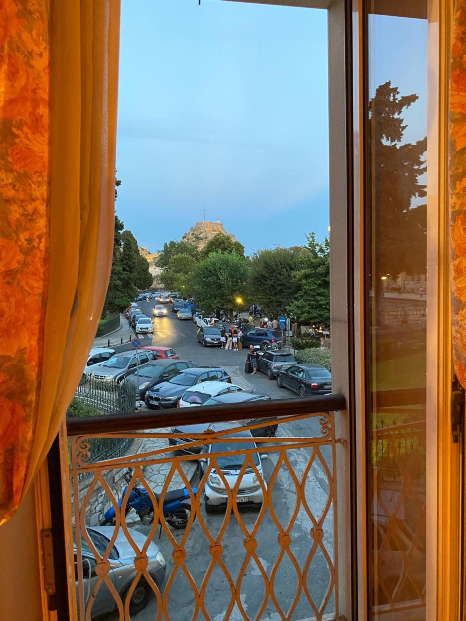 Palazzo Luxury Suite - View To Liston Square & Old Fortress Of Corfu Old Town Bagian luar foto